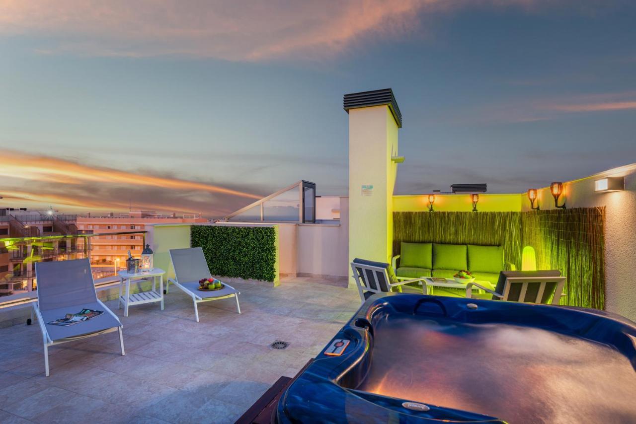 Apartamento La Zenia Cocoon - Luxury Penthouse With Jacuzzi, 2 Pools, Indoor Heated Pool, Sauna, Gym, Playstation Dehesa de Campoamor  Exterior foto