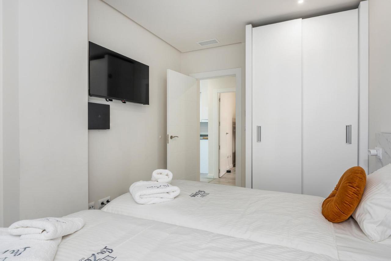 Apartamento La Zenia Cocoon - Luxury Penthouse With Jacuzzi, 2 Pools, Indoor Heated Pool, Sauna, Gym, Playstation Dehesa de Campoamor  Exterior foto