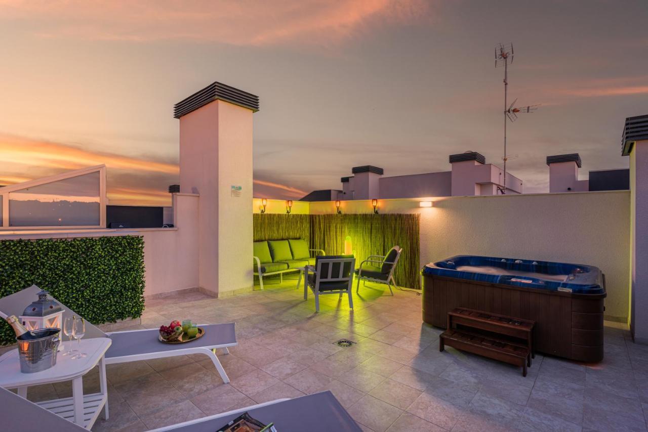 Apartamento La Zenia Cocoon - Luxury Penthouse With Jacuzzi, 2 Pools, Indoor Heated Pool, Sauna, Gym, Playstation Dehesa de Campoamor  Exterior foto